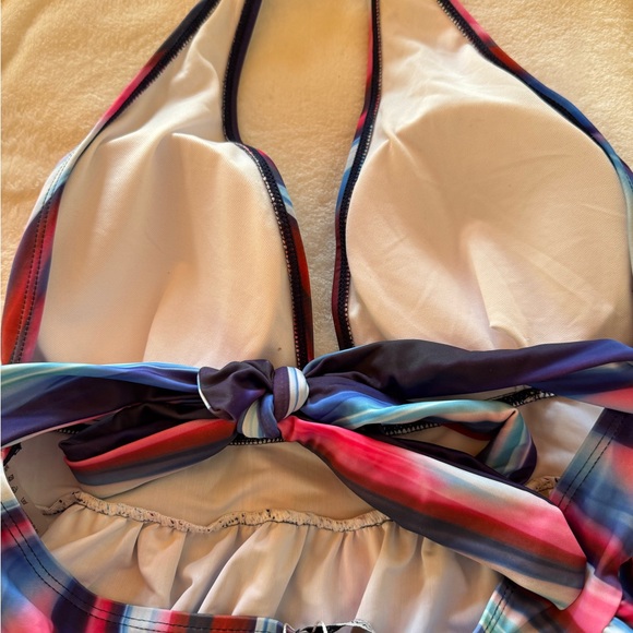 Striped Halter Swim Top - Picture 5 of 7